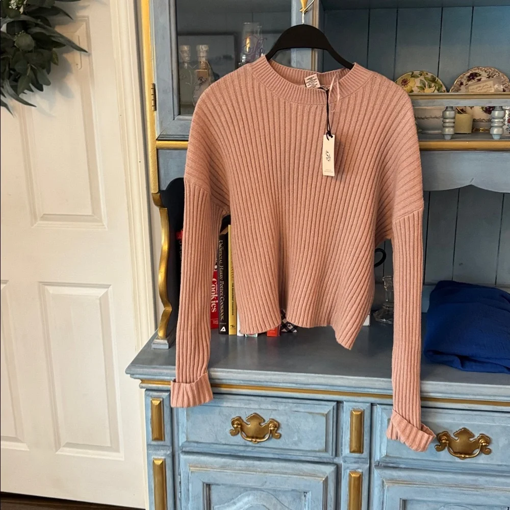 Pink Ribbed Knit Sweater - Picture 2 of 4